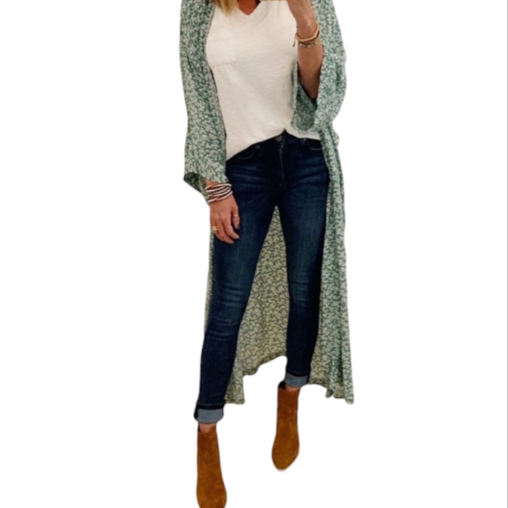 American Eagle Outfitters Sage Green Floral Kimono